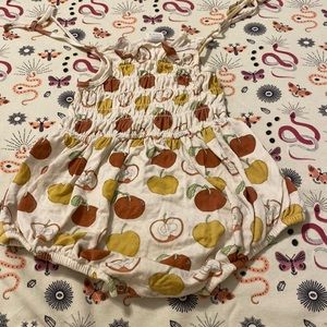 Kate quinn apple tie bubble